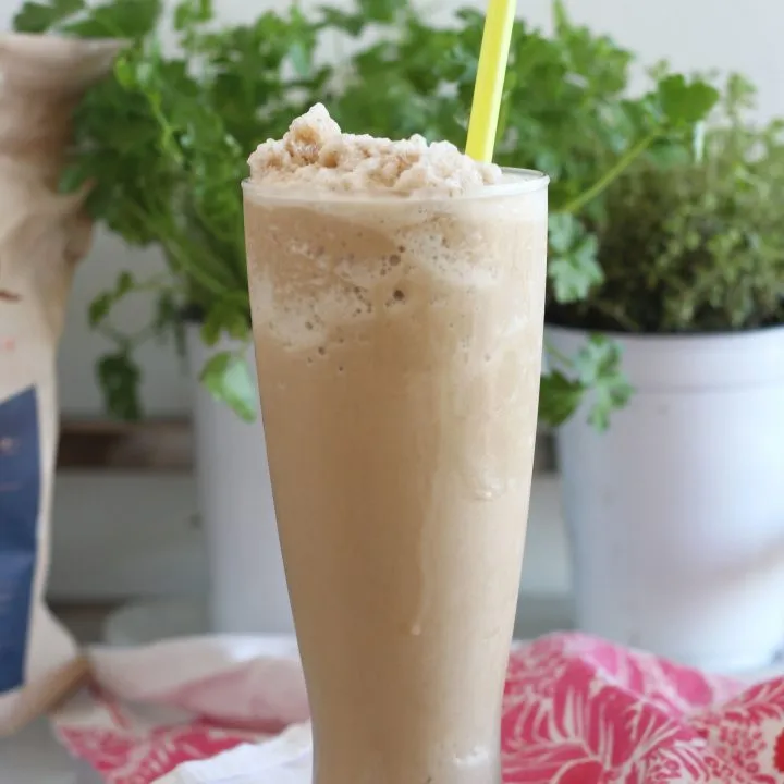 This delicious Hazelnut Keto Coffee Frappé is sugar-free and dairy-free and a perfect summer replacement for your hot bulletproof coffee. #lowcarbdelish #ketocoffee #bulletproofcoffee #buttercoffee #ketorecipes #ketocoffee