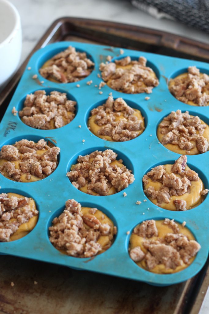 Welcome autumn with these Keto Pumpkin Pie Egg Loaf Muffins! They taste just like pumpkin pie and are delicious with a cinnamon streusel topping!